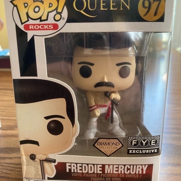 9 piece set NIB Queen Pop Rocks - Picture 6 of 9